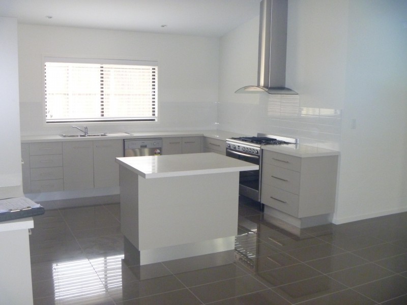 7 Whistlesong Court, Gympie QLD 4570