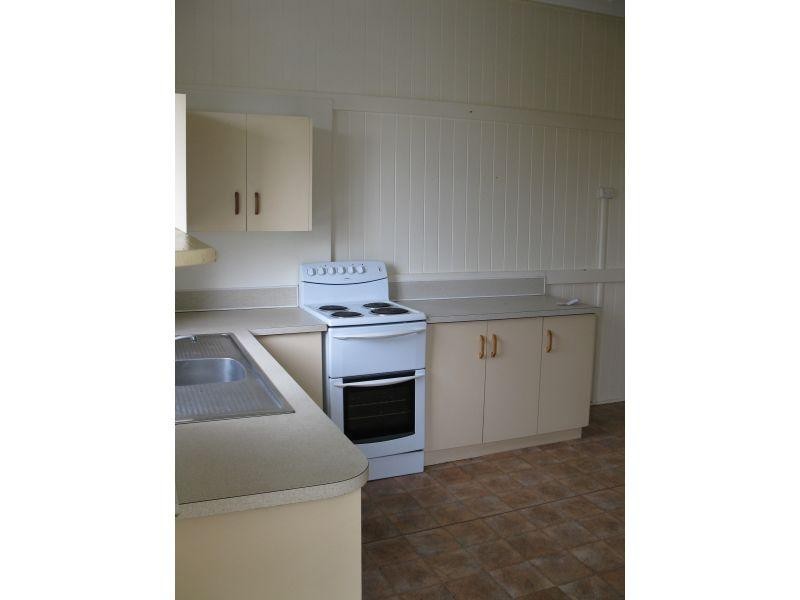 8 Stewart Terrace, Gympie QLD 4570