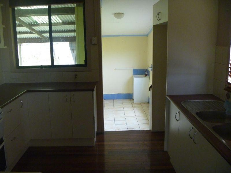 26 Bridge Street, Kilkivan QLD 4600