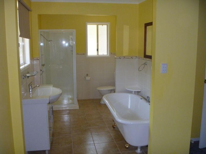 18 Wattle Avenue, Bells Bridge QLD 4570