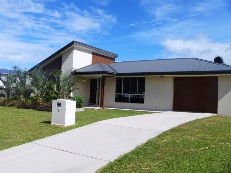 4 Sanctuary Way, Cooloola Cove QLD 4580
