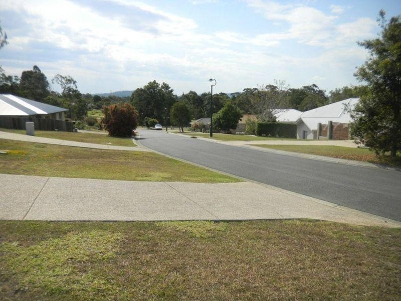 32 Julienne Street, Southside QLD 4570