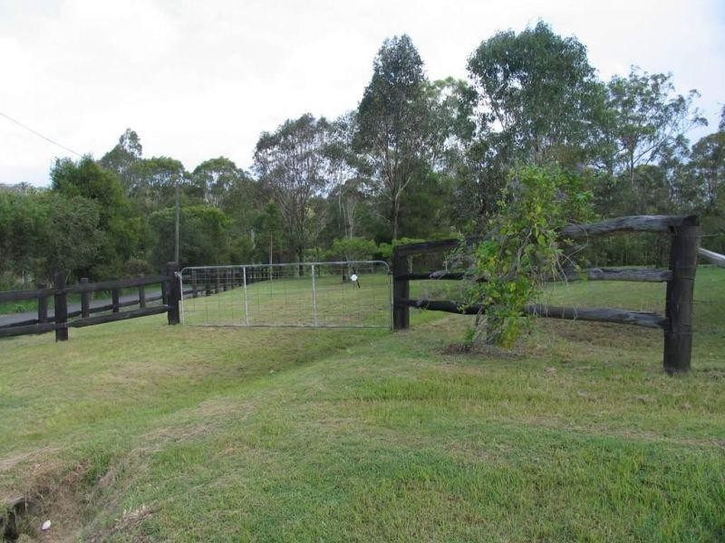 Lukin Road, The Palms QLD 4570