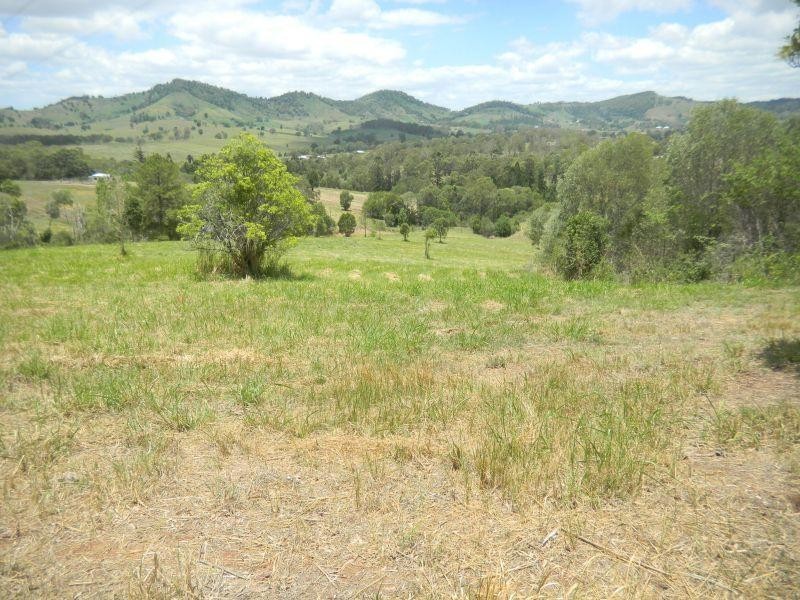 830 Mcintosh Creek Road, Calico Creek QLD 4570