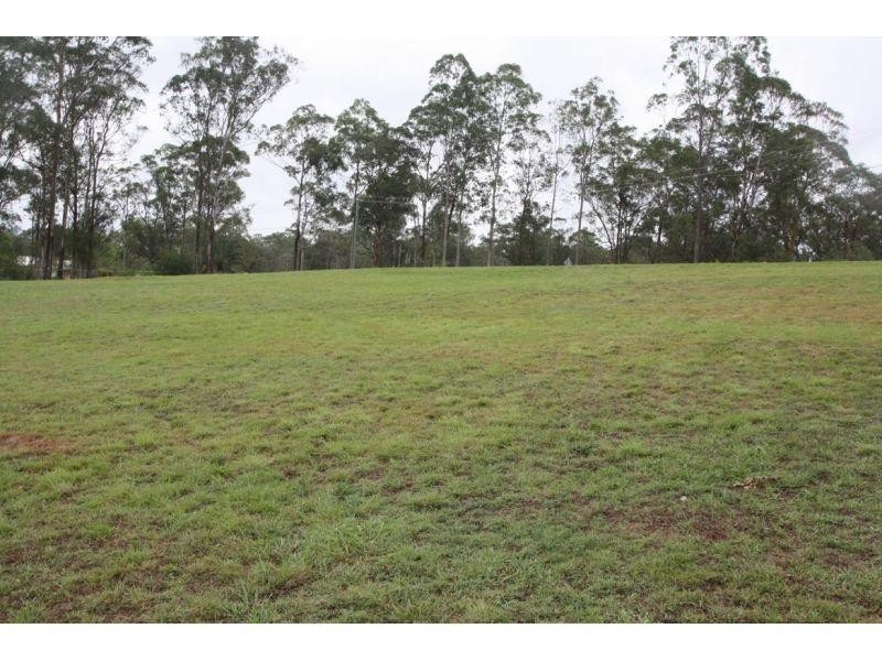 9 Sovereign Drive, Tamaree QLD 4570