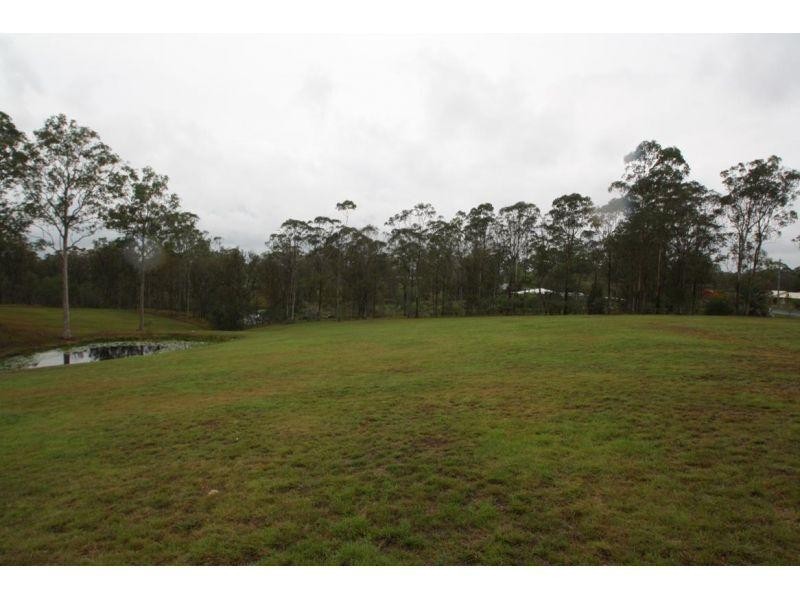 9 Sovereign Drive, Tamaree QLD 4570