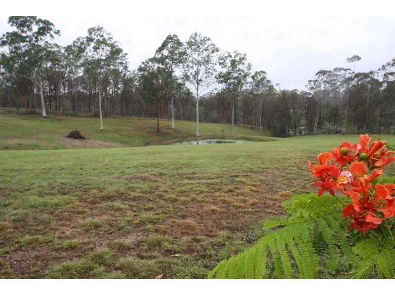 9 Sovereign Drive, Tamaree QLD 4570
