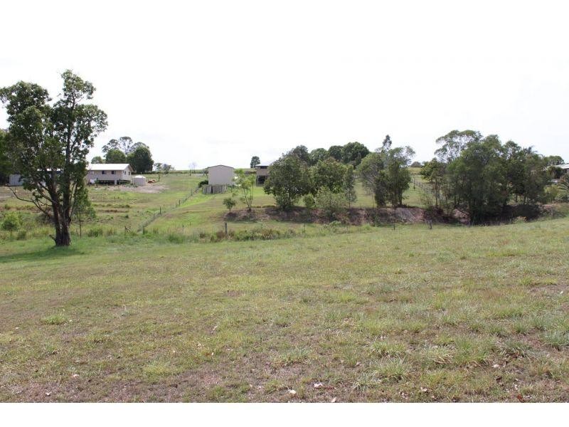 8 Baird Lane, Veteran QLD 4570