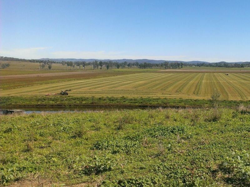 155 Macaulay Road, Tansey QLD 4601