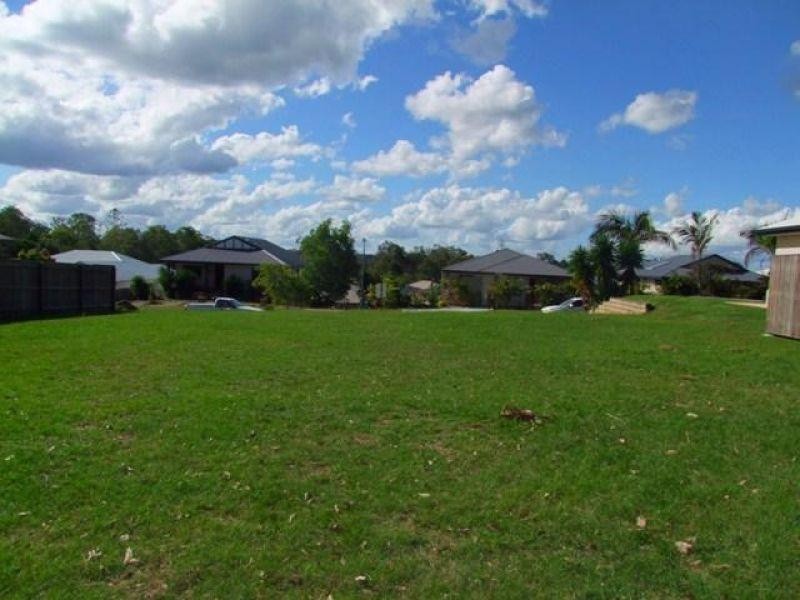 33 Hilltop Avenue, Southside QLD 4570