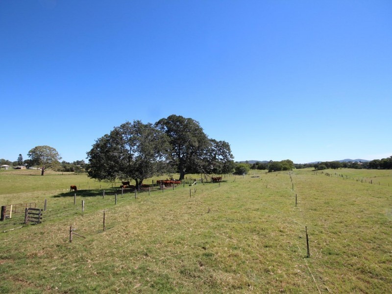 33 Power Road, Southside QLD 4570
