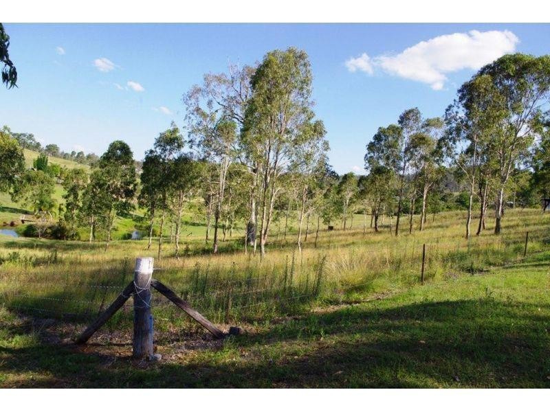 52 Reid Road, Widgee QLD 4570