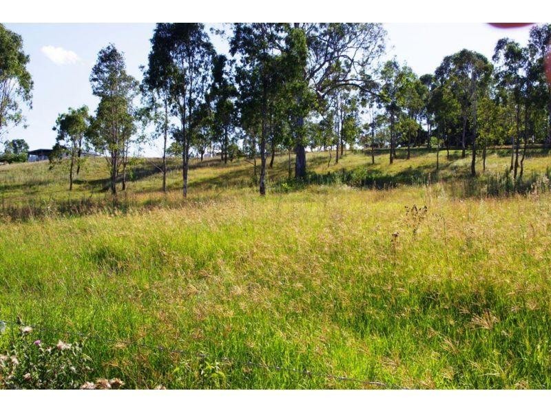 52 Reid Road, Widgee QLD 4570