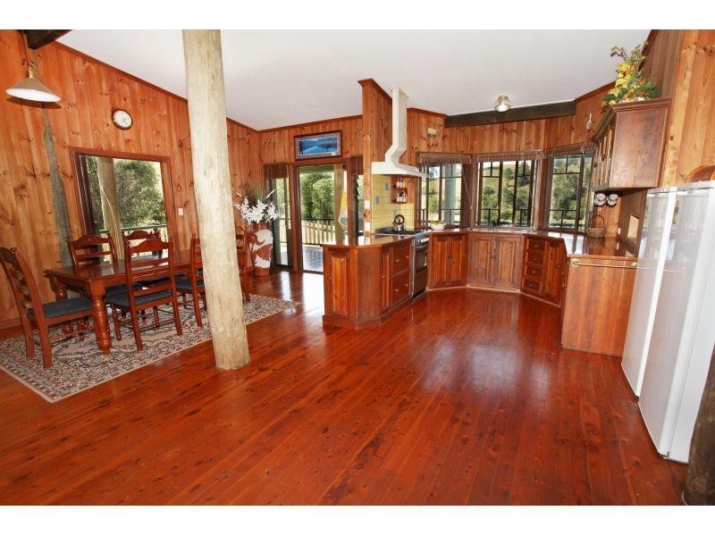 217 Mullins Creek Rd, Goomboorian QLD 4570