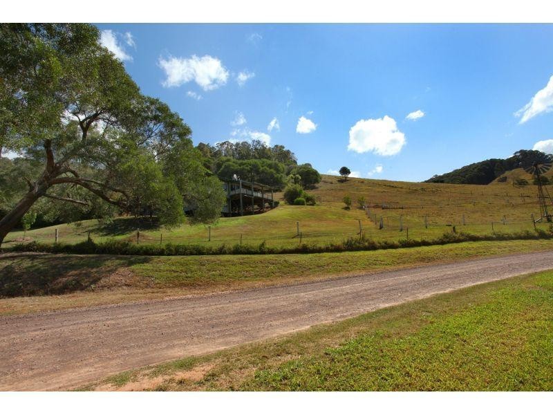 217 Mullins Creek Rd, Goomboorian QLD 4570