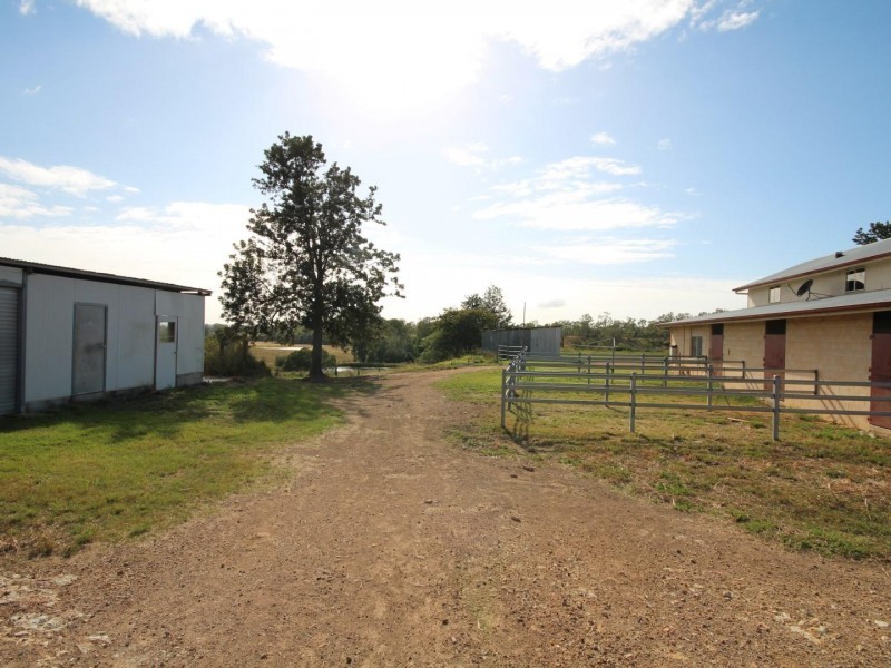 895 McIntosh Creek Road, Long Flat QLD 4570