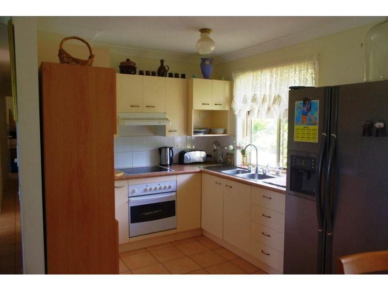 15 Wacal Road, Mothar Mountain QLD 4570