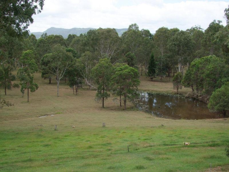 9  Okeeffe Rd, Mothar Mountain QLD 4570