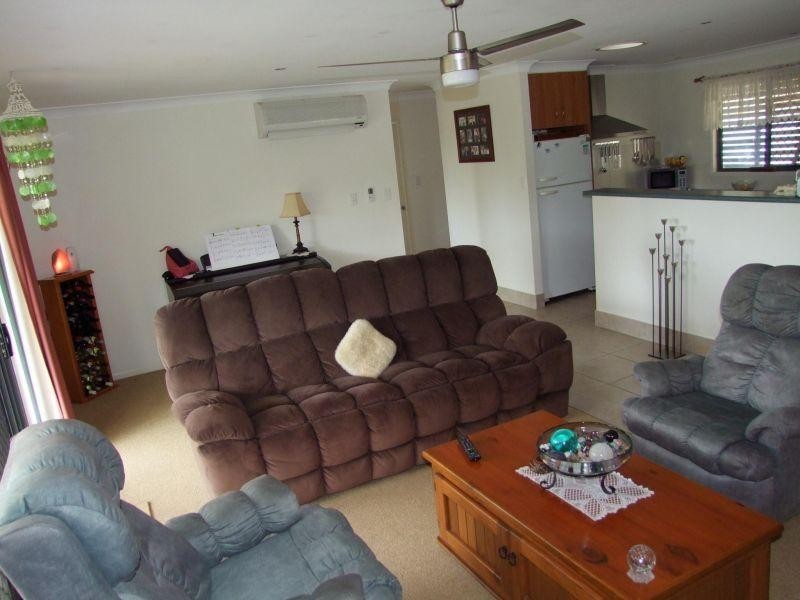 9  Okeeffe Rd, Mothar Mountain QLD 4570