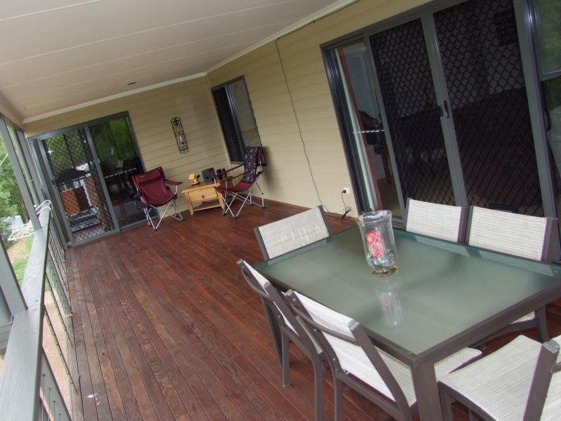 9  Okeeffe Rd, Mothar Mountain QLD 4570