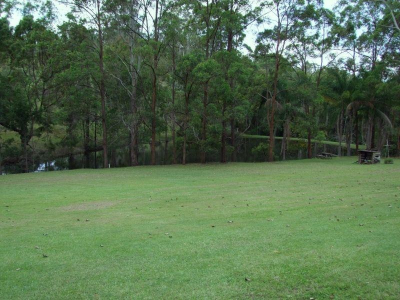 11 Trout rd, The Dawn QLD 4570
