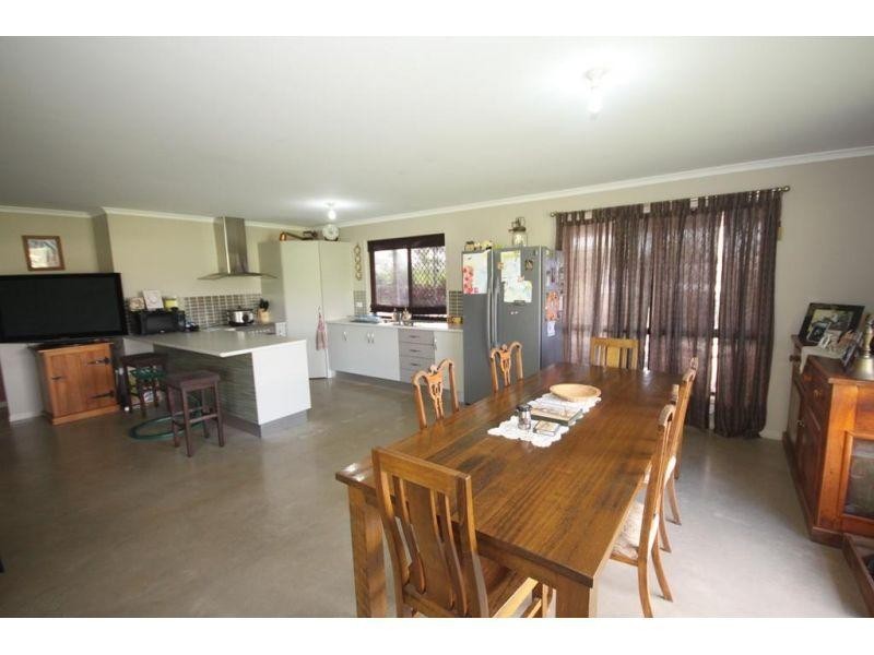 9 Channel Court, Pie Creek QLD 4570