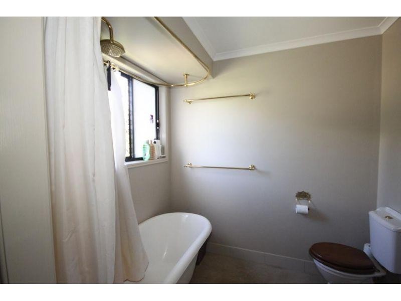 9 Channel Court, Pie Creek QLD 4570