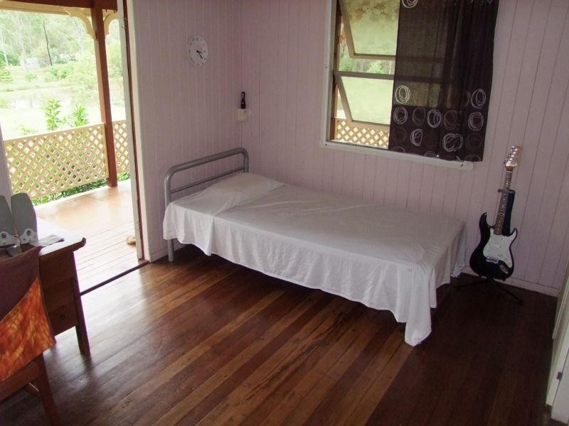 2 Daphne Cr, Curra QLD 4570