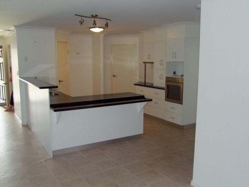 21 Castlereagh St, Southside QLD 4570