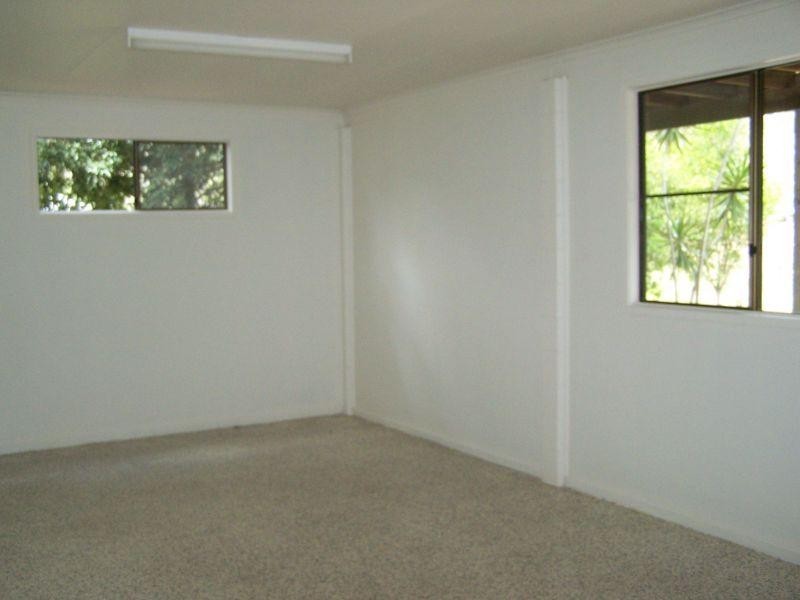 22 Daphne Cr, Curra QLD 4570