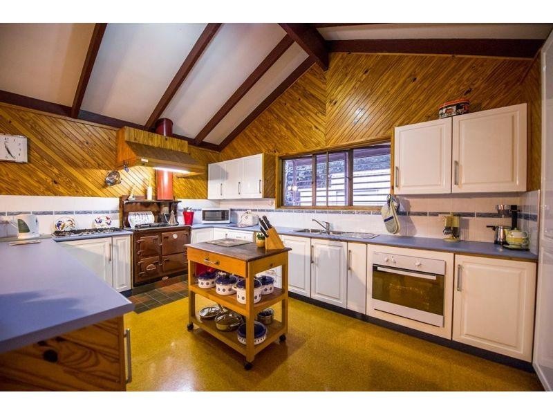 21 Yellow Gully Rd, Wolvi QLD 4570