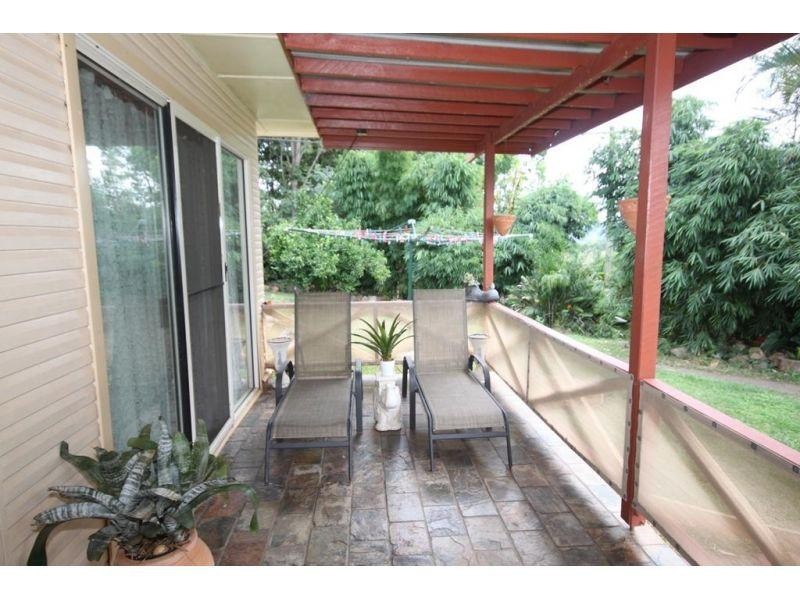 825 McIntosh Creek Rd, Mcintosh Creek QLD 4570
