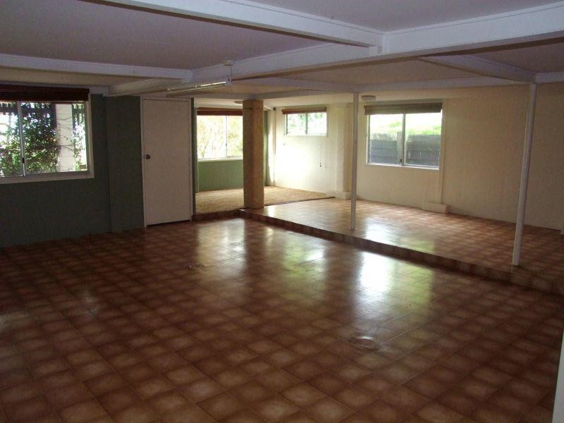 184  Robinson Rd, Calico Creek QLD 4570