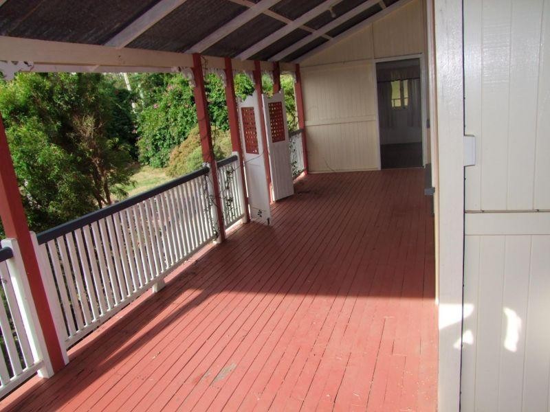 184  Robinson Rd, Calico Creek QLD 4570