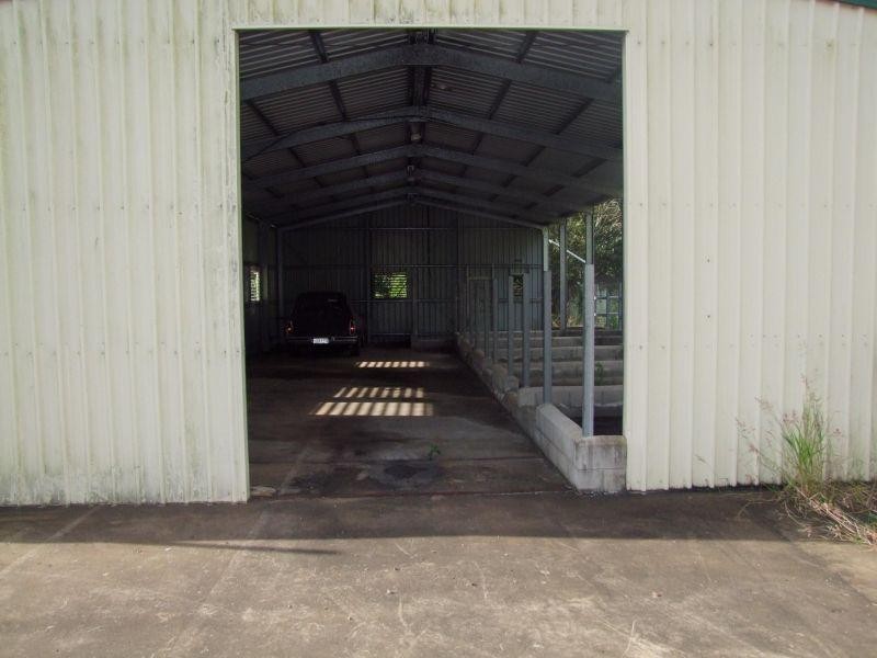 184  Robinson Rd, Calico Creek QLD 4570