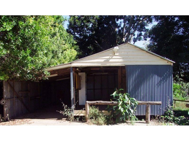 184  Robinson Rd, Calico Creek QLD 4570