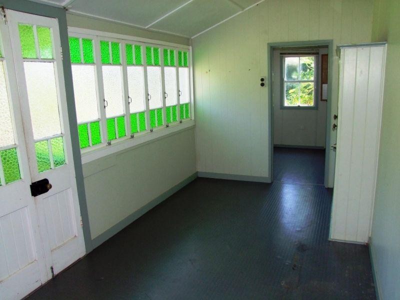 184  Robinson Rd, Calico Creek QLD 4570