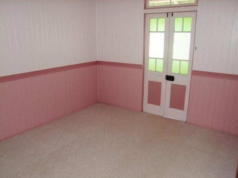 184  Robinson Rd, Calico Creek QLD 4570