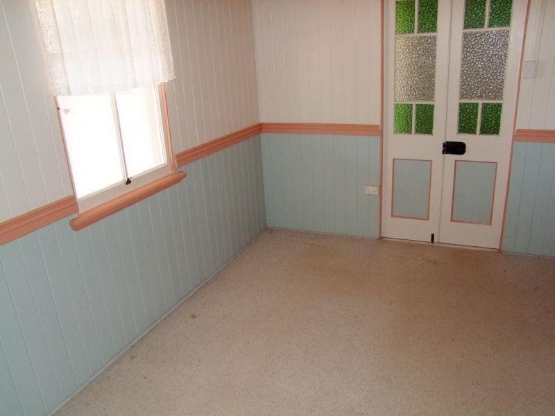 184  Robinson Rd, Calico Creek QLD 4570