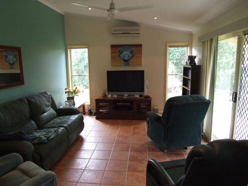 33 Lynch Road, East Deep Creek QLD 4570