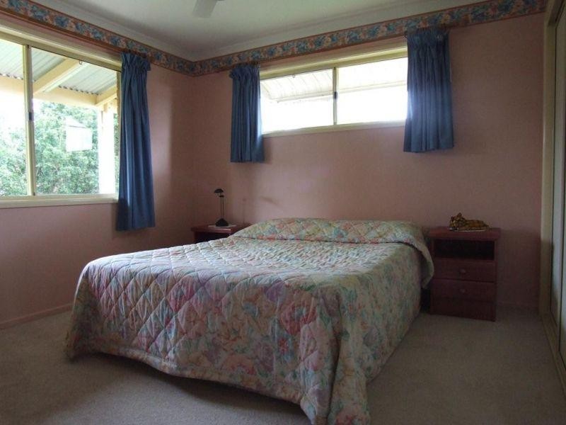 33 Lynch Road, East Deep Creek QLD 4570