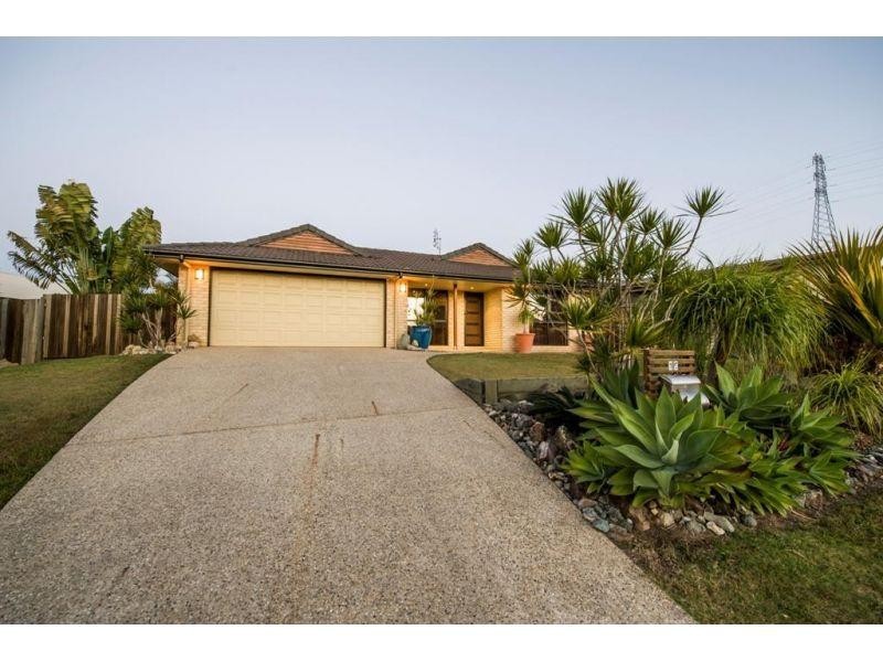 15 Inverness Street, Southside QLD 4570