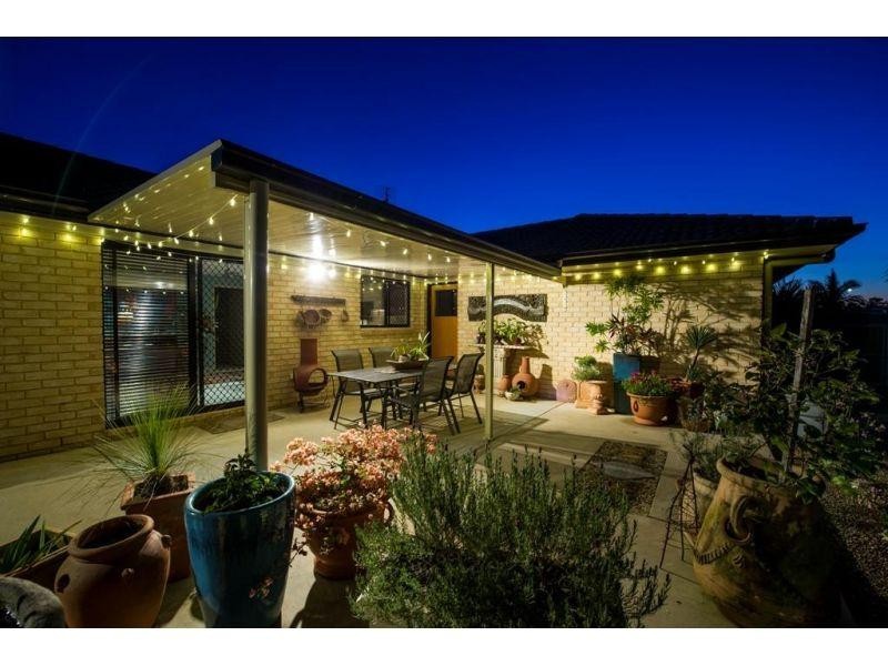 15 Inverness Street, Southside QLD 4570