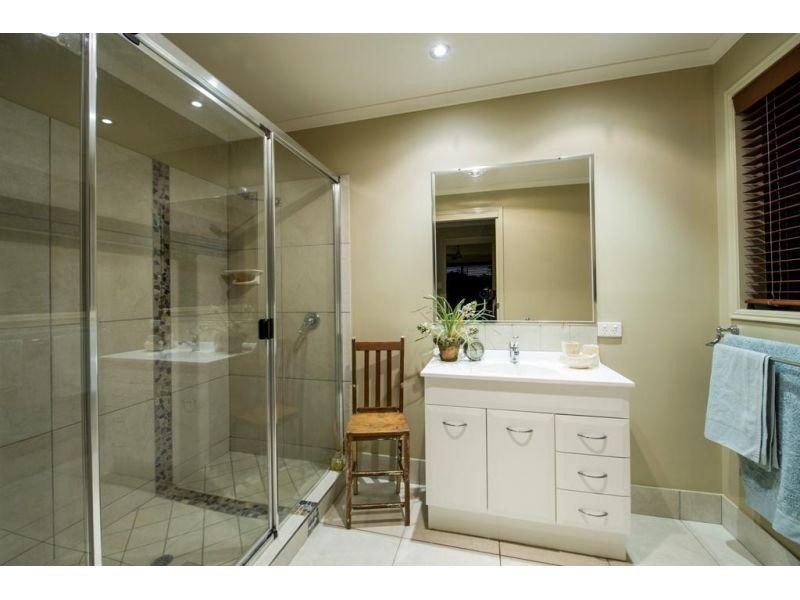 15 Inverness Street, Southside QLD 4570