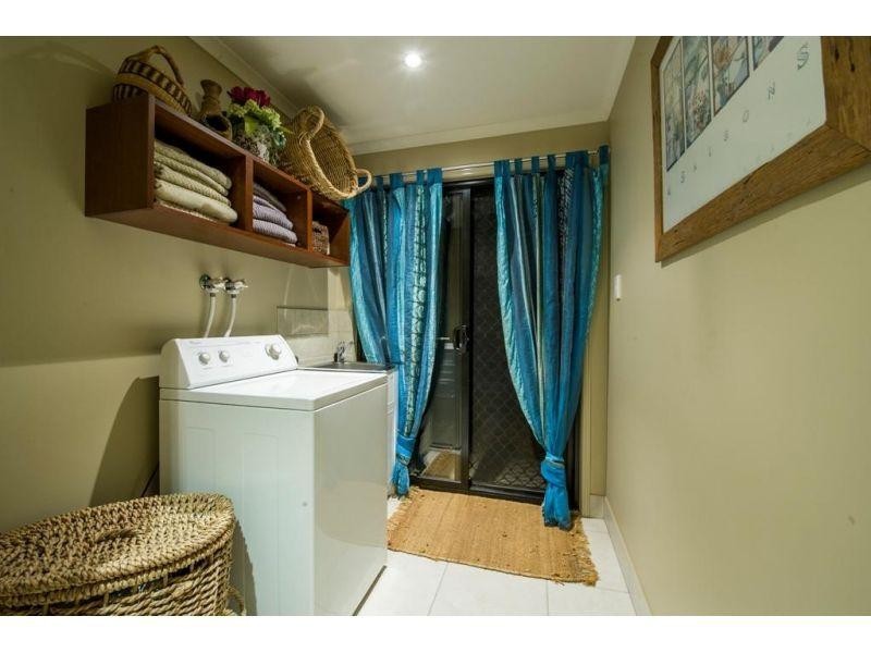 15 Inverness Street, Southside QLD 4570