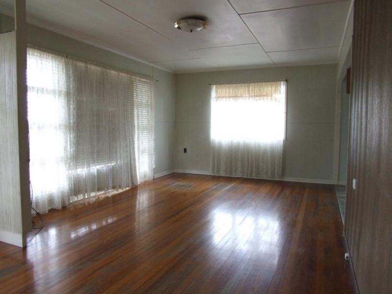 77 Crescent Road, Gympie QLD 4570