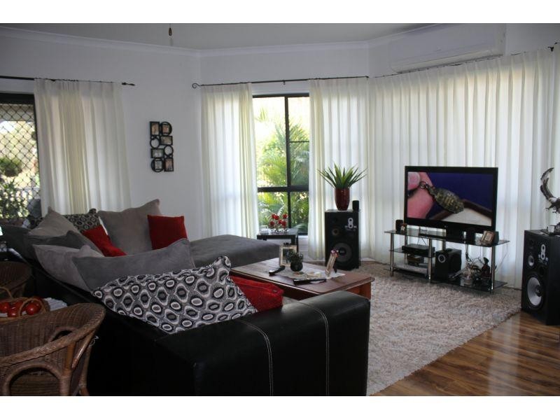 9 Tarragon Rd, The Palms QLD 4570