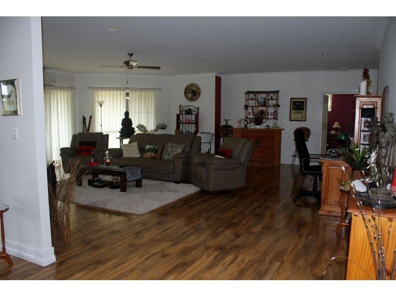 9 Tarragon Rd, The Palms QLD 4570