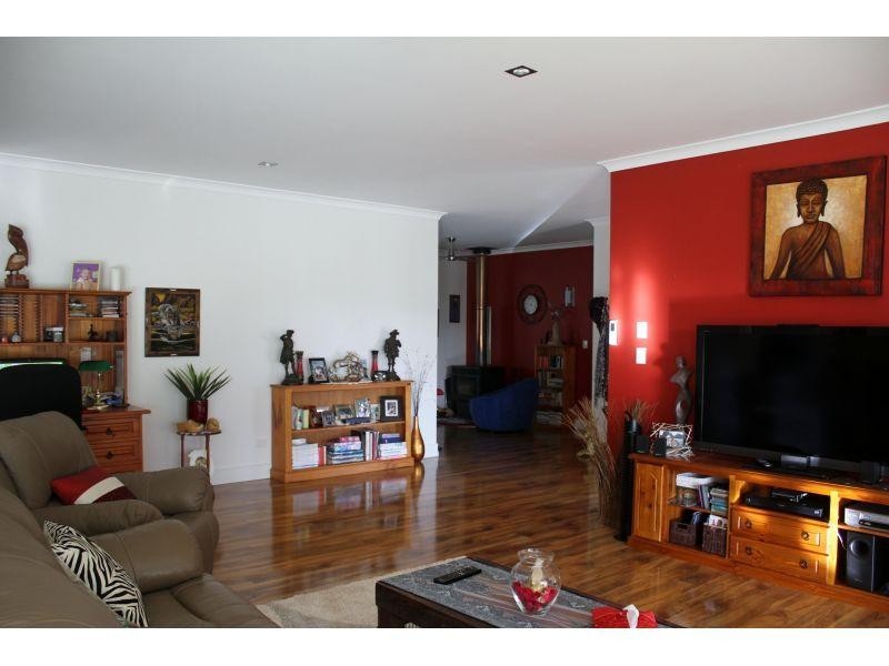 9 Tarragon Rd, The Palms QLD 4570
