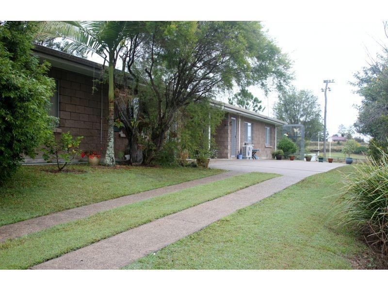 4 McVey Road, Monkland QLD 4570